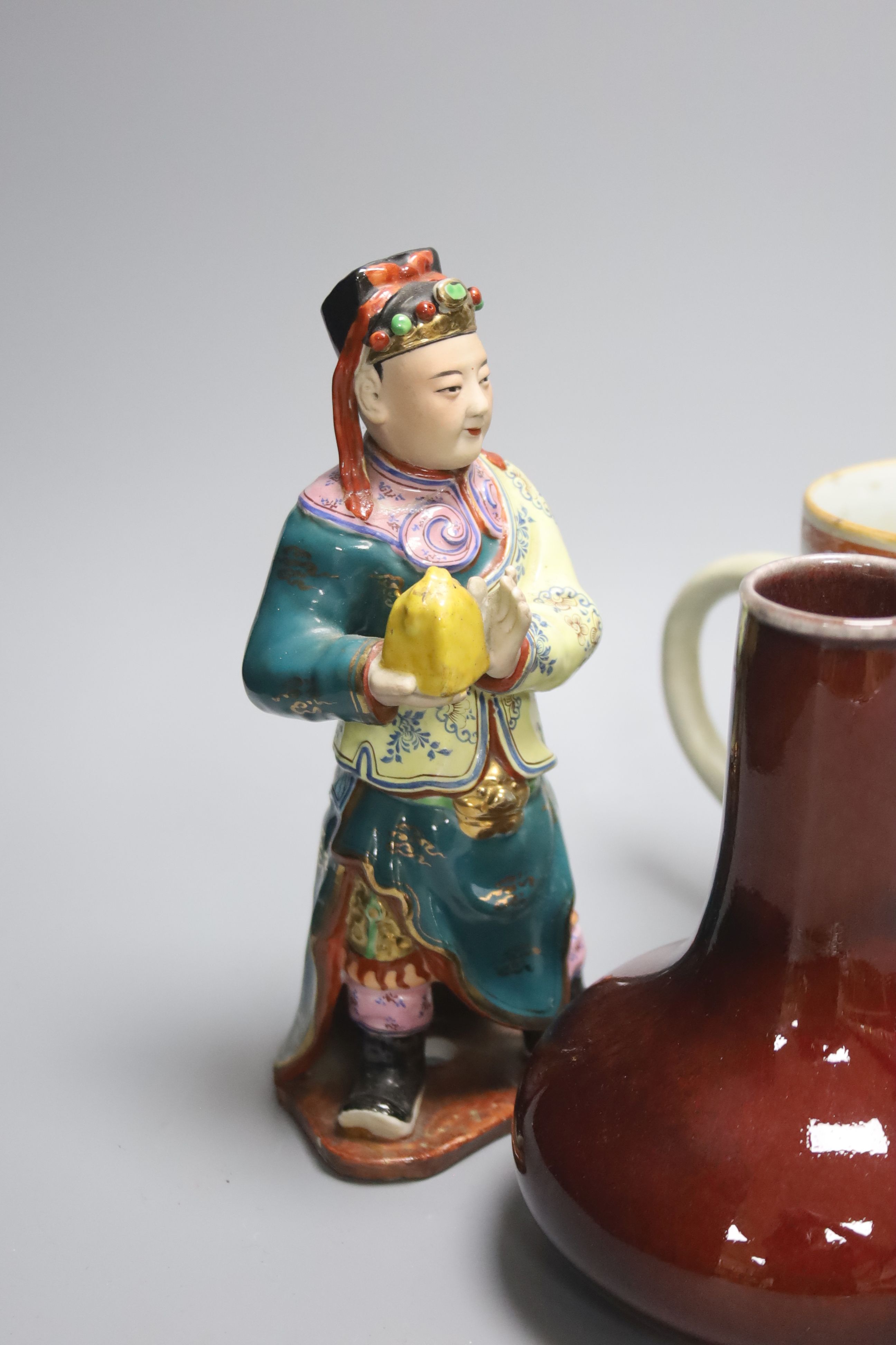 A Chinese export jug together with other Chinese ceramics, tallest 21cm